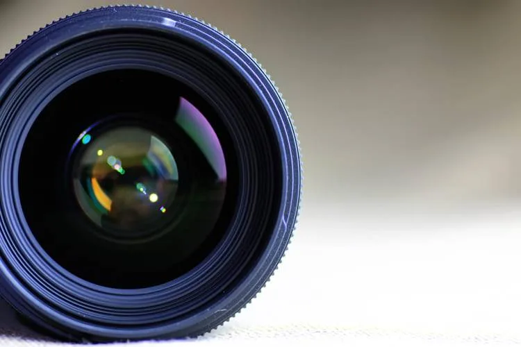 Camera lentille
