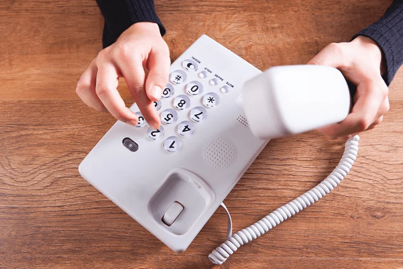 Comment savoir si le numéro qui vous appelle est une arnaque téléphonique ?